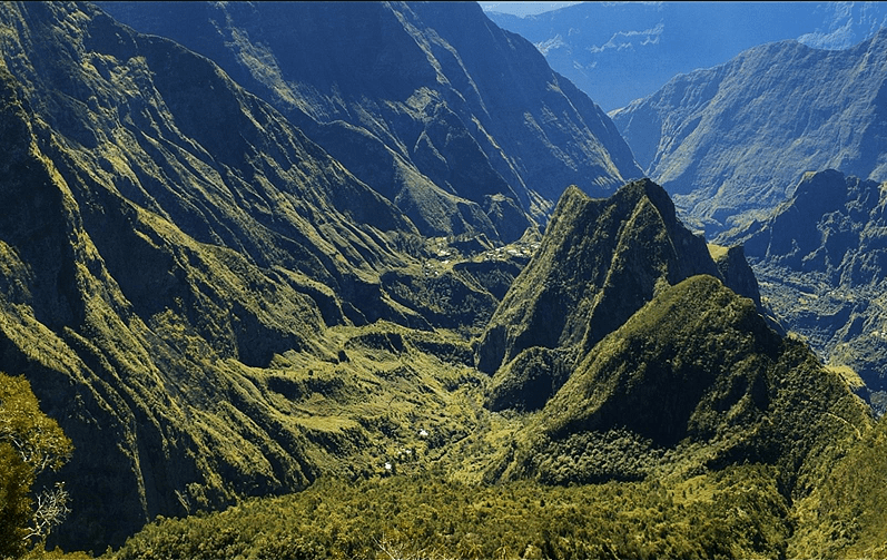 Survol de l'île de la Réunion en hélicoptère